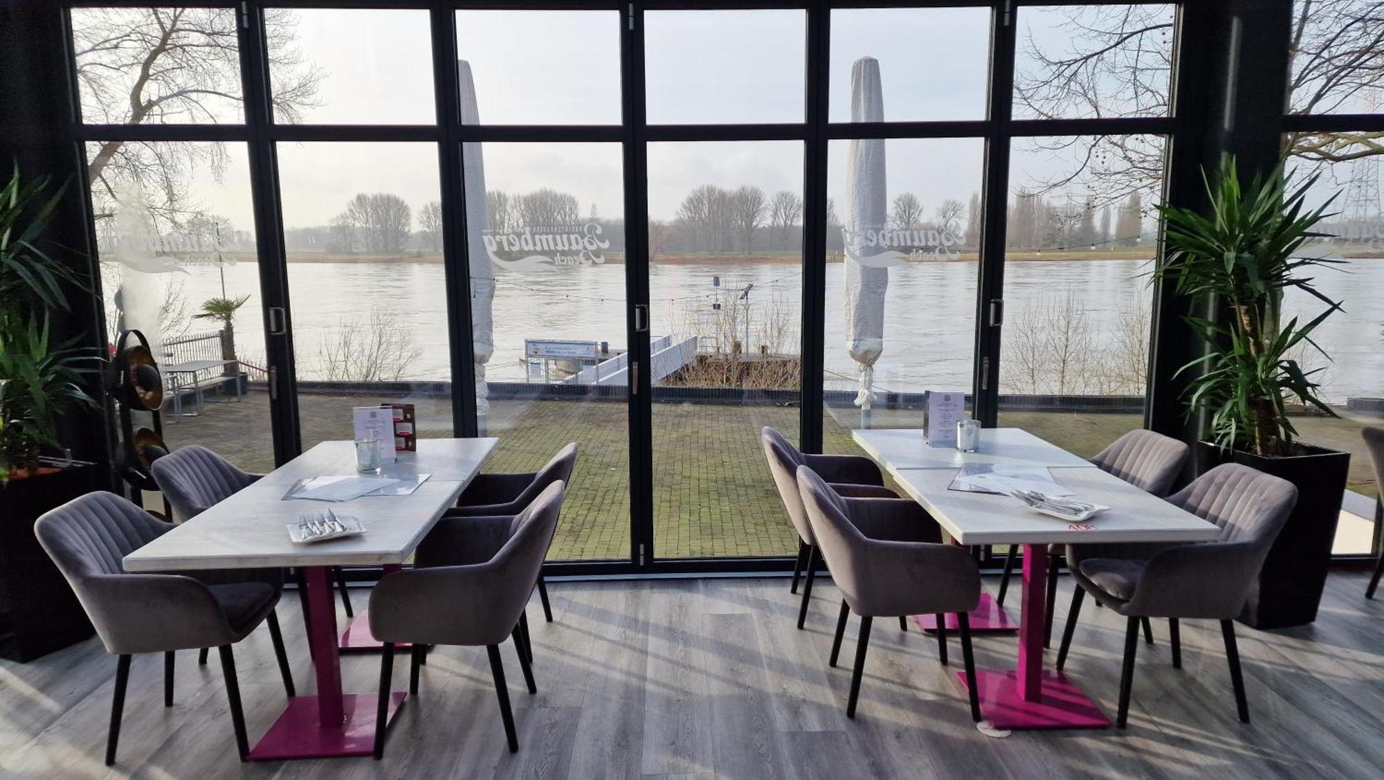 Baumberger Rheinterrassen Hotel